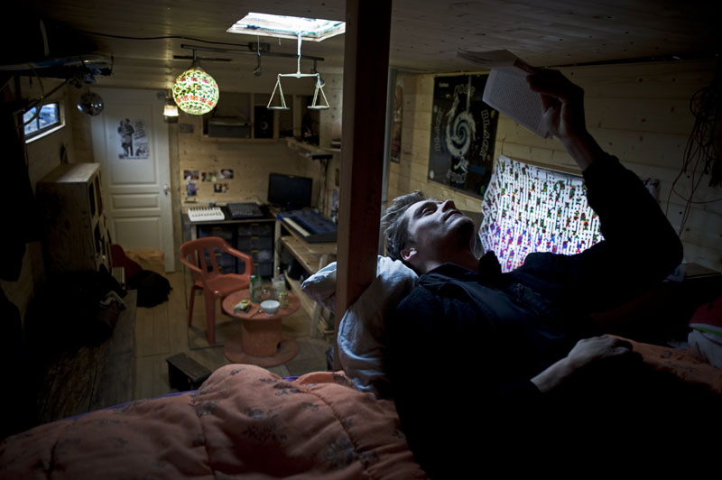 02BG1201_1921
